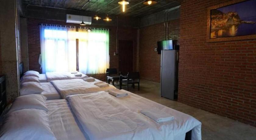Oyo 1155 Bikers House And Enduro Tours Chiang Mai Hotel Exterior photo