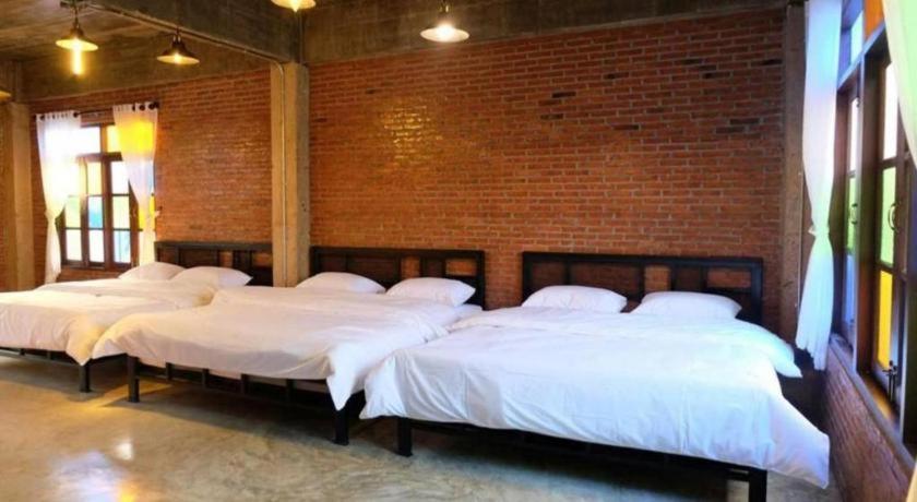 Oyo 1155 Bikers House And Enduro Tours Chiang Mai Hotel Exterior photo